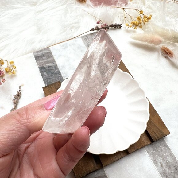 Small Clear Quartz Heart Bowl/Dish - Picture 9 of 9